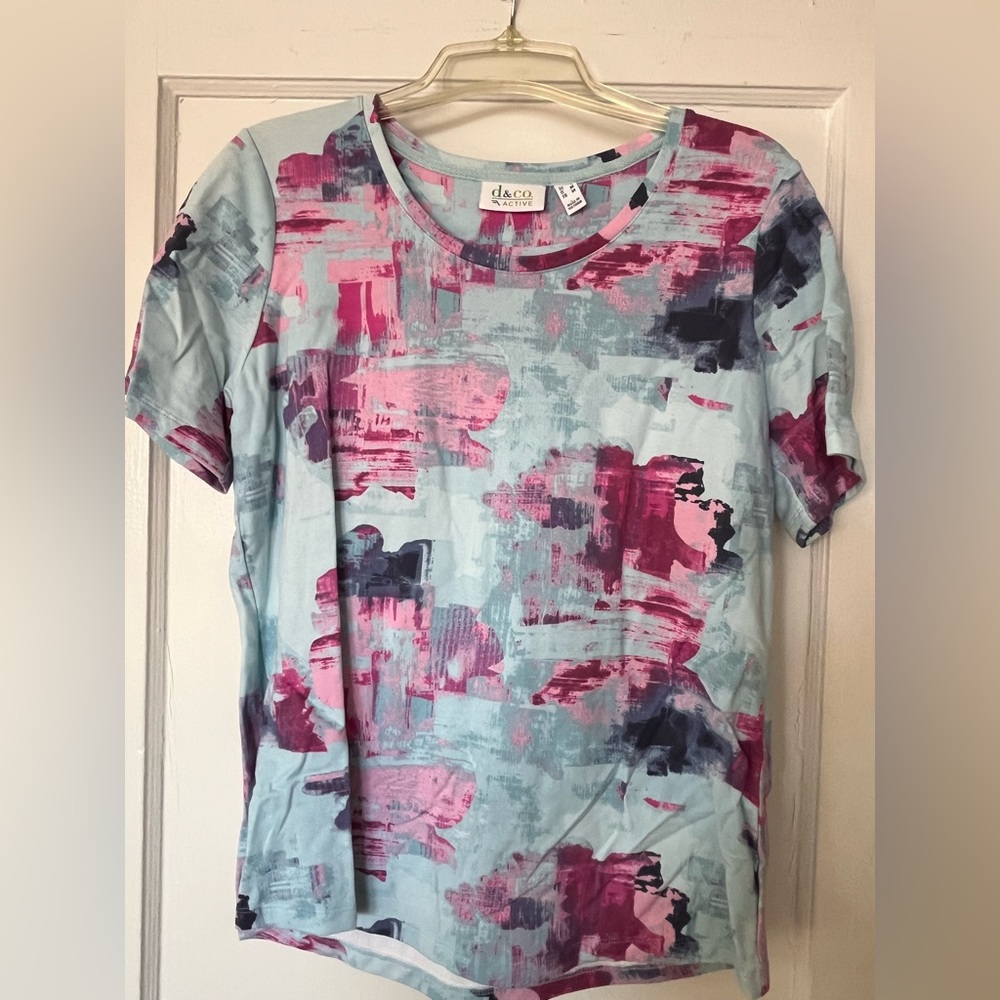 Women's Artistic Brushstroke Tee - Pink and Blue